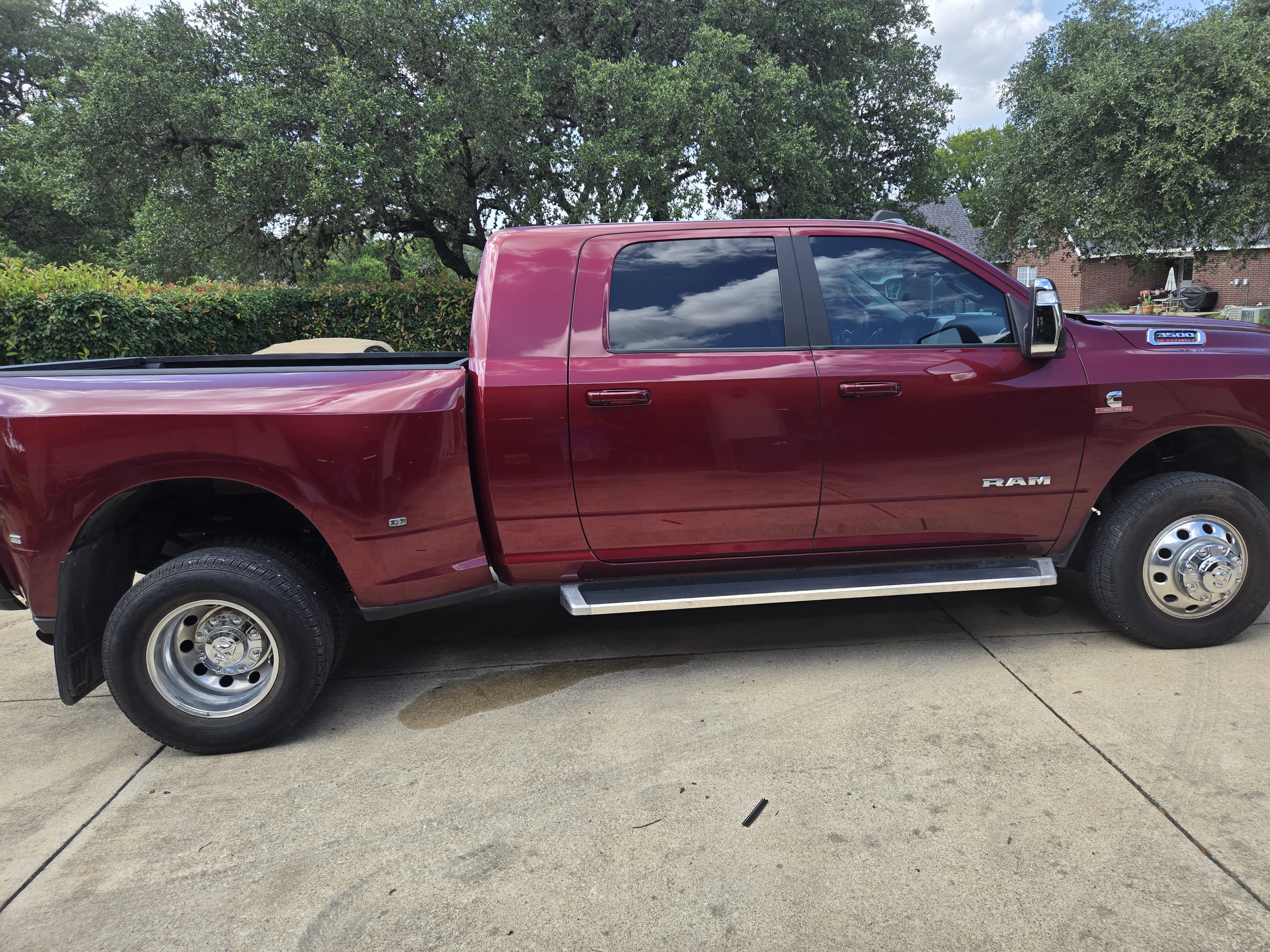 Used 2024 RAM 3500 Laramie AWD/4WD image 6