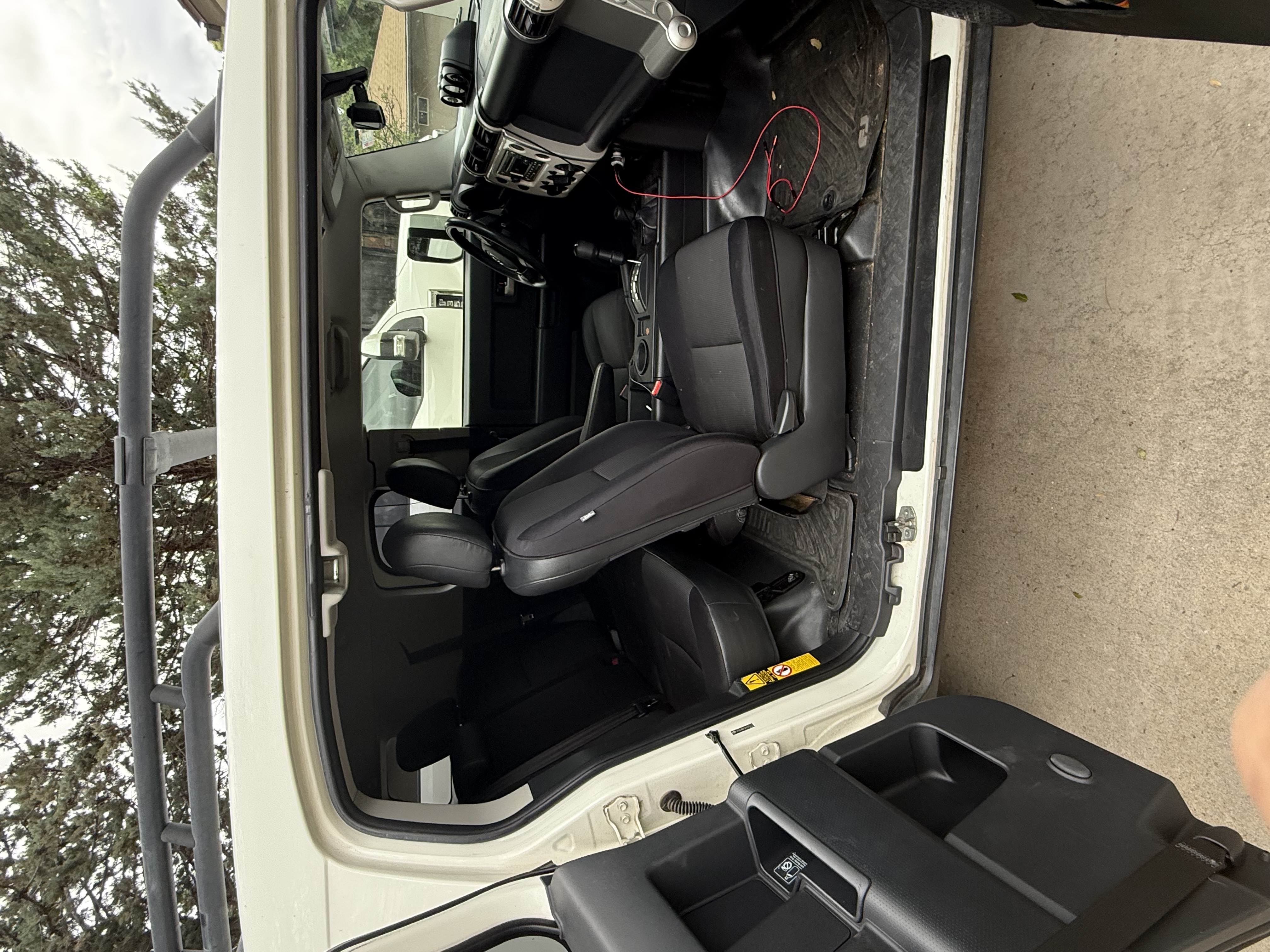 Used 2014 Toyota FJ Cruiser 4WD w/ Convenience Package image 6