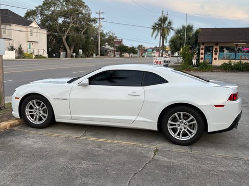 Used 2015 Chevrolet Camaro LS RWD image 6
