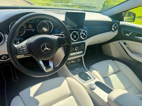 Used 2020 Mercedes-Benz GLA 250 image 12