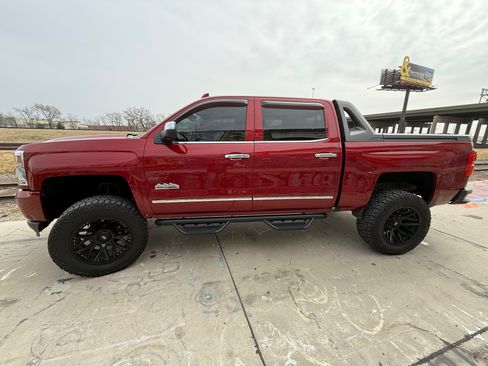 Used 2018 Chevrolet Silverado 1500 High Country w/ High Desert Package image 13