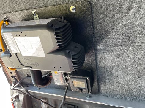 Used 2022 Ford F350 Limited image 29