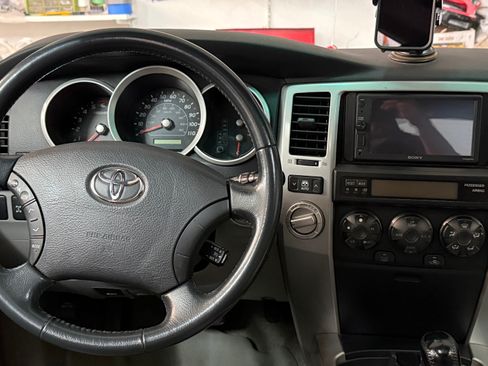 Used 2007 Toyota 4Runner Sport image 9