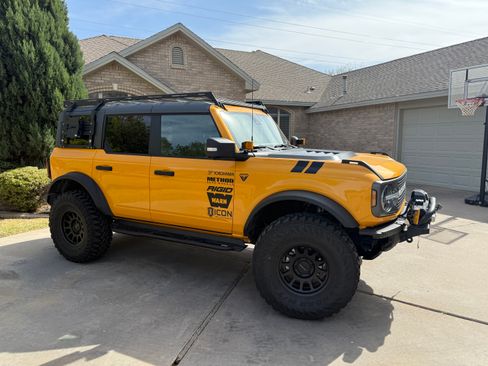 Used 2022 Ford Bronco Badlands w/ Sasquatch Package image 4