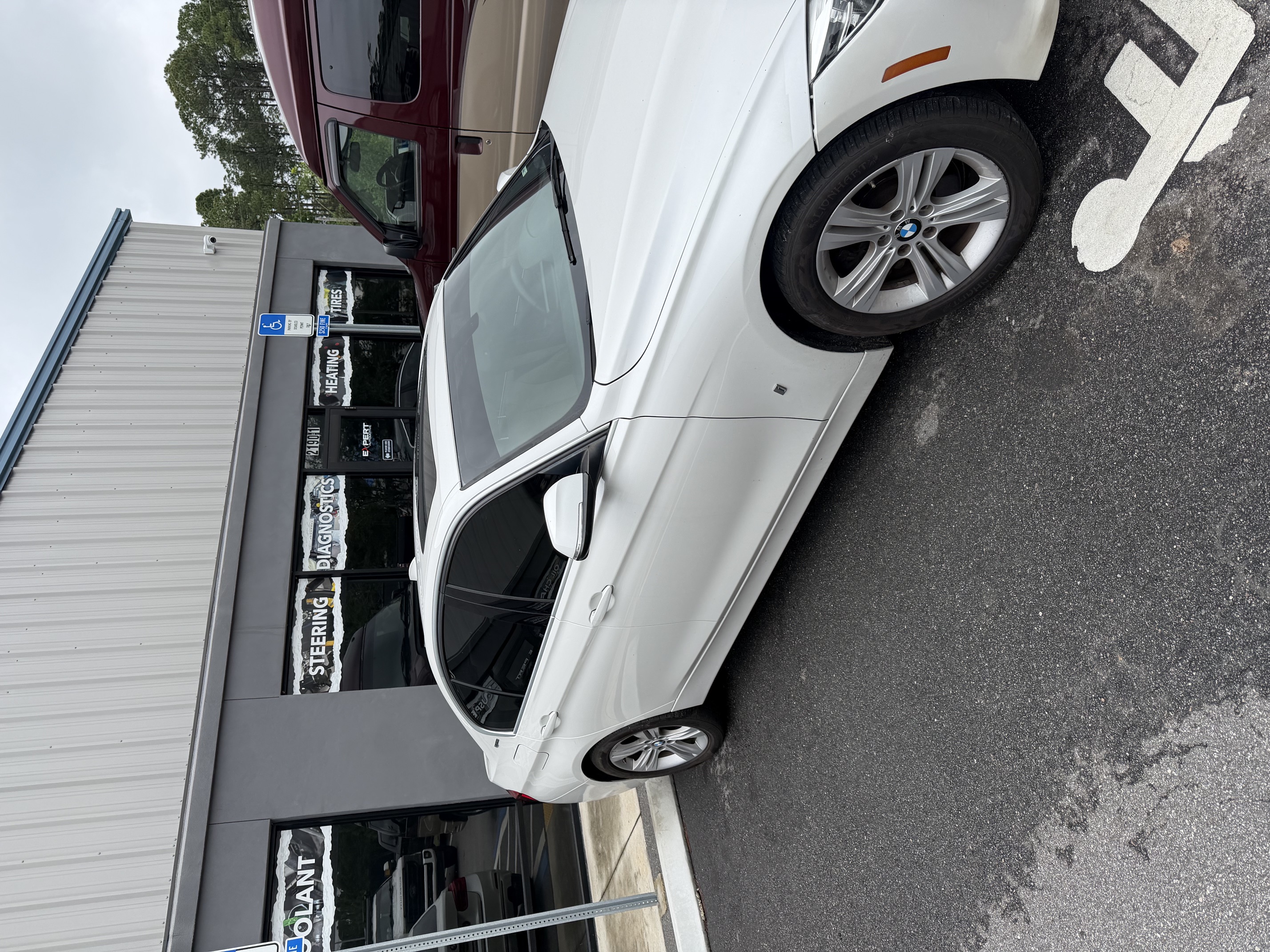 Used 2017 BMW 330e RWD image 5