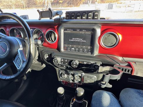 Used 2020 Jeep Gladiator Rubicon image 25