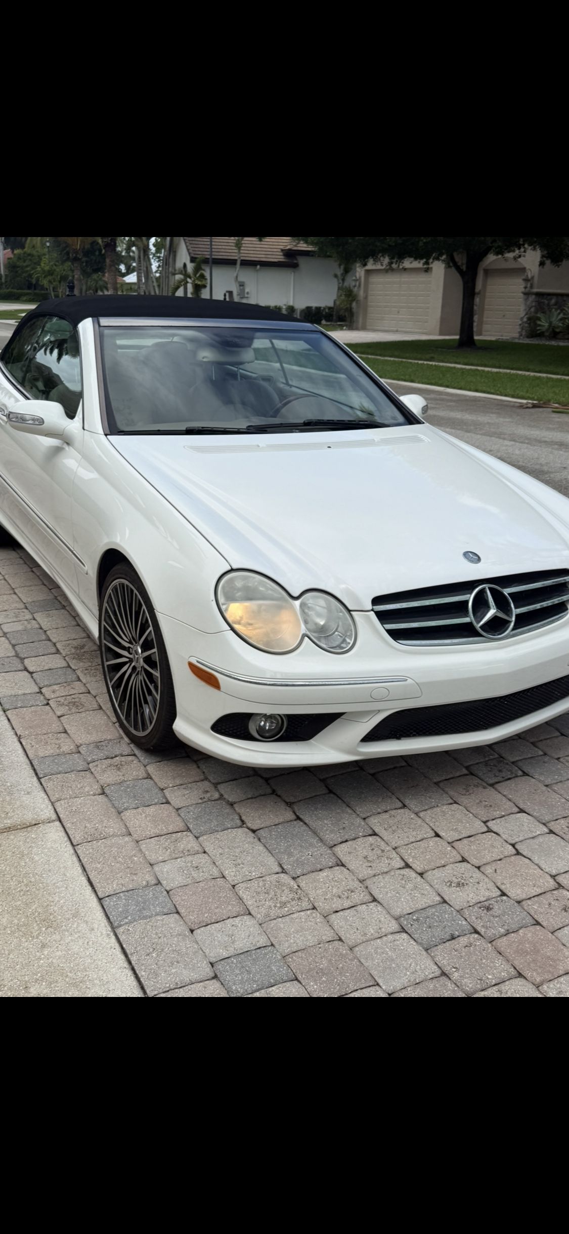 Used 2006 Mercedes-Benz CLK 500 Cabriolet w/ Premium Pkg image 2