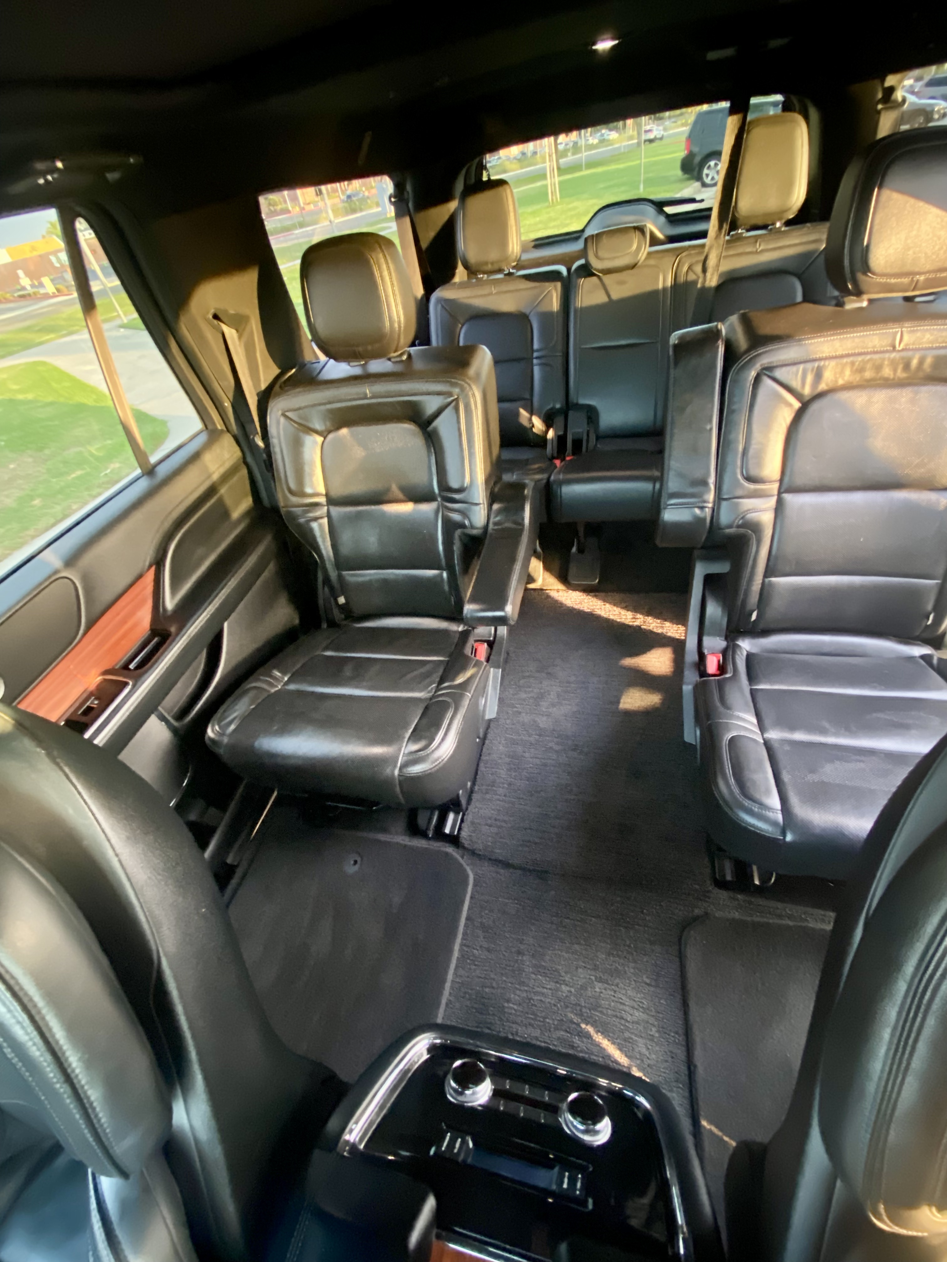 Used 2018 Lincoln Navigator L Select RWD image 13