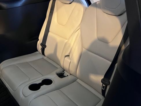 Used 2021 Tesla Model X Long Range image 16