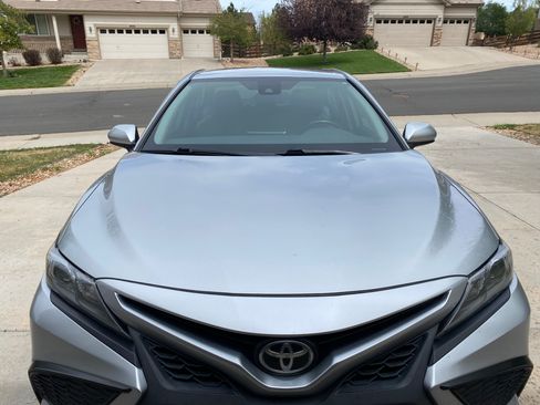 Used 2021 Toyota Camry SE FWD image 4