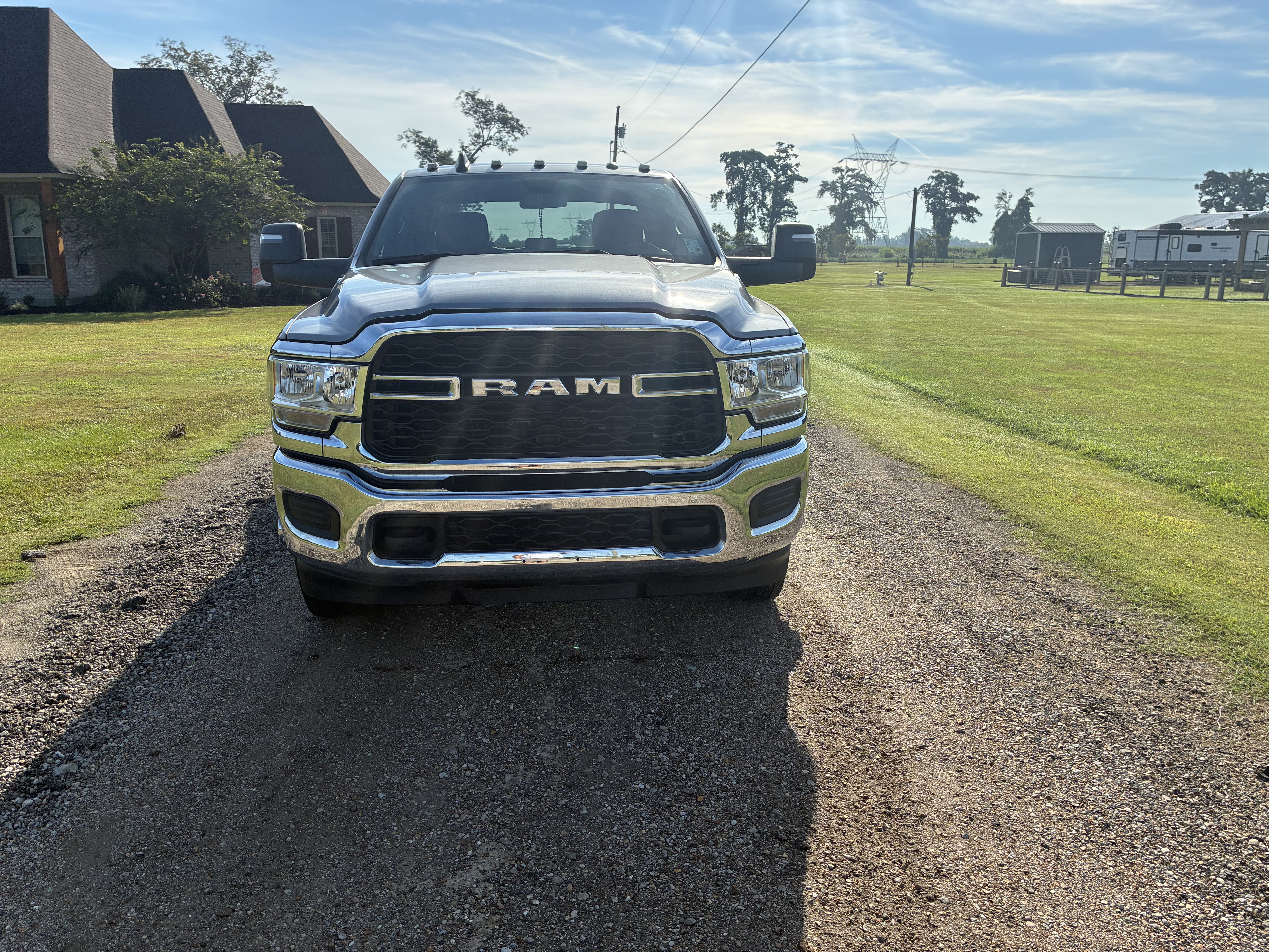 Used 2024 RAM 3500 Tradesman w/ Chrome Appearance Group AWD/4WD image 2