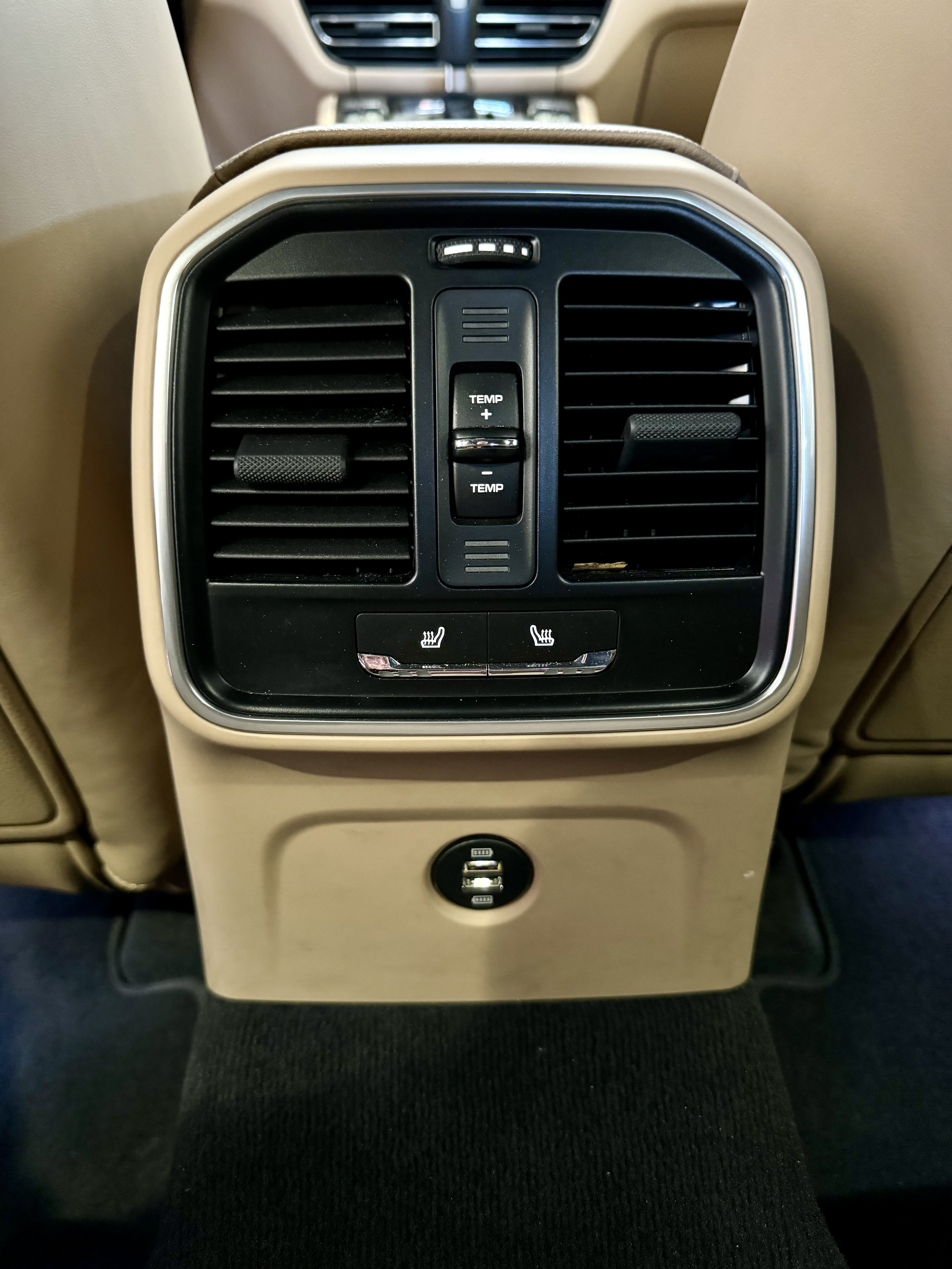 Used 2019 Porsche Macan AWD/4WD image 20
