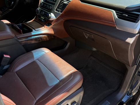 Used 2015 Chevrolet Tahoe LTZ RWD image 26