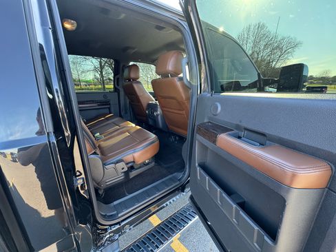 Used 2014 Ford F350 Platinum image 15