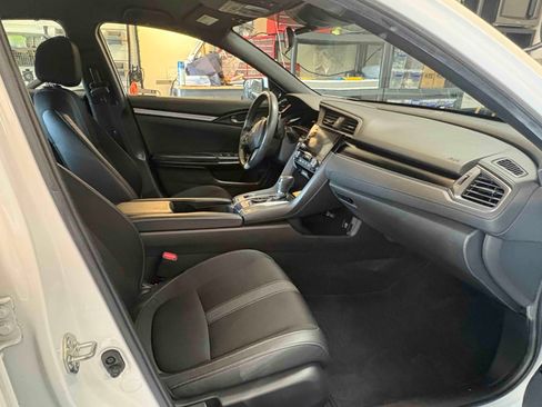 Used 2021 Honda Civic Sport image 8