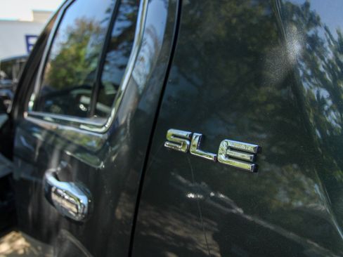 Used 2010 GMC Terrain SLE AWD/4WD image 10