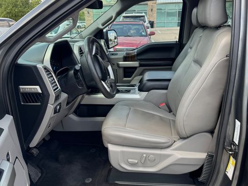 Used 2016 Ford F150 Lariat w/ Equipment Group 502A Luxury RWD image 10