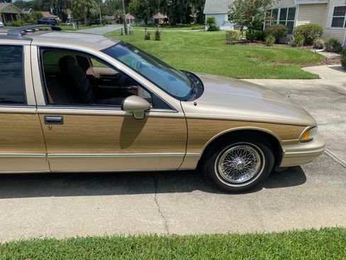 Used 1994 Chevrolet Caprice Classic RWD image 6