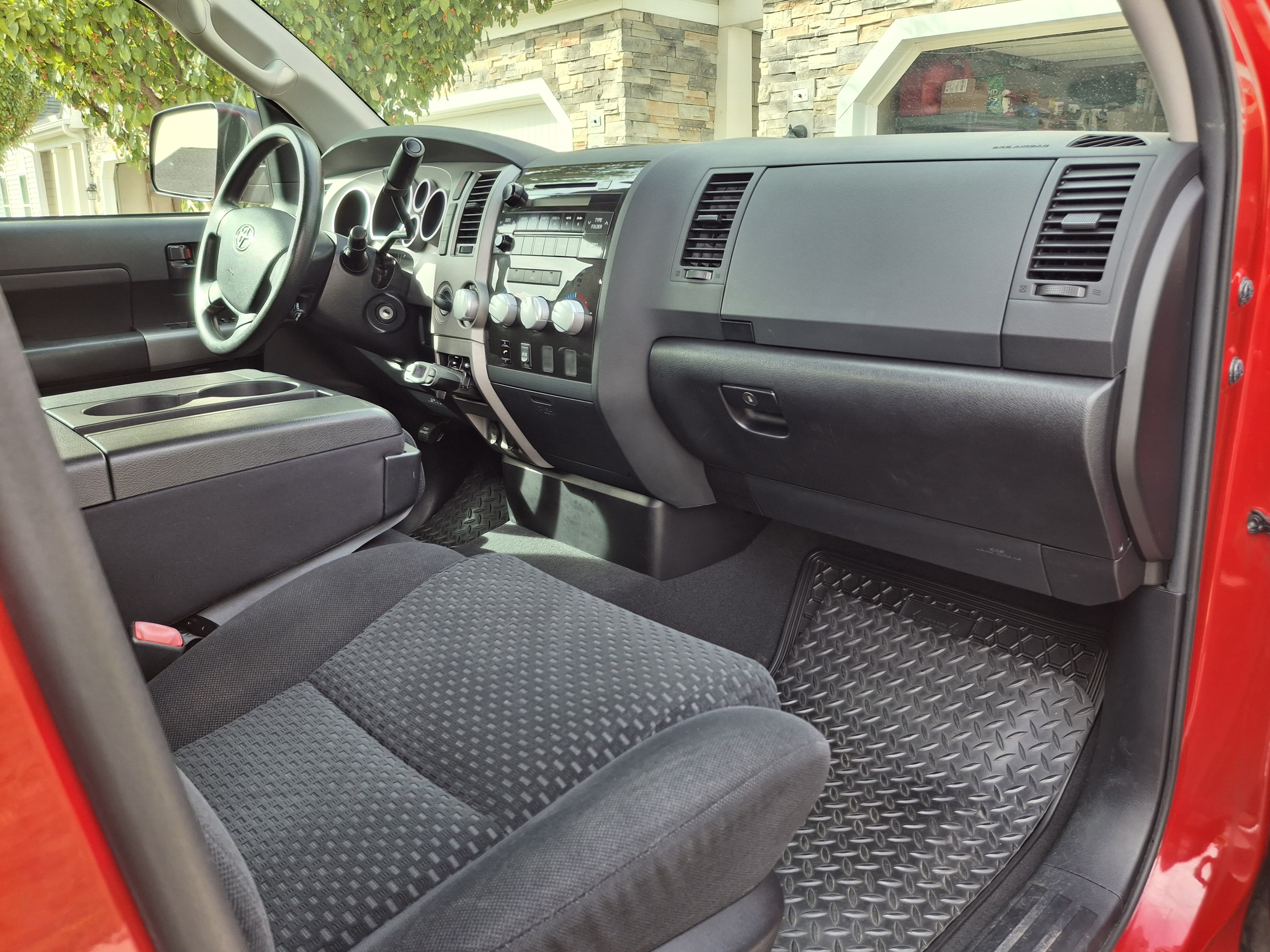 Used 2012 Toyota Tundra SR5 AWD/4WD image 9