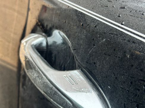 Used 2016 Toyota RAV4 Limited image 22