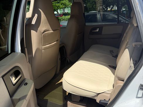 Used 2003 Ford Expedition XLT RWD image 13