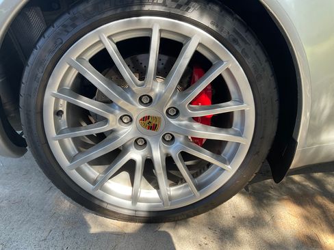 Used 2005 Porsche 911 Carrera S RWD image 13