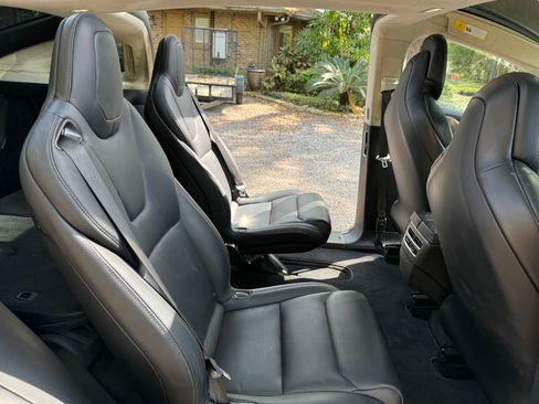 Used 2017 Tesla Model X 75D image 9