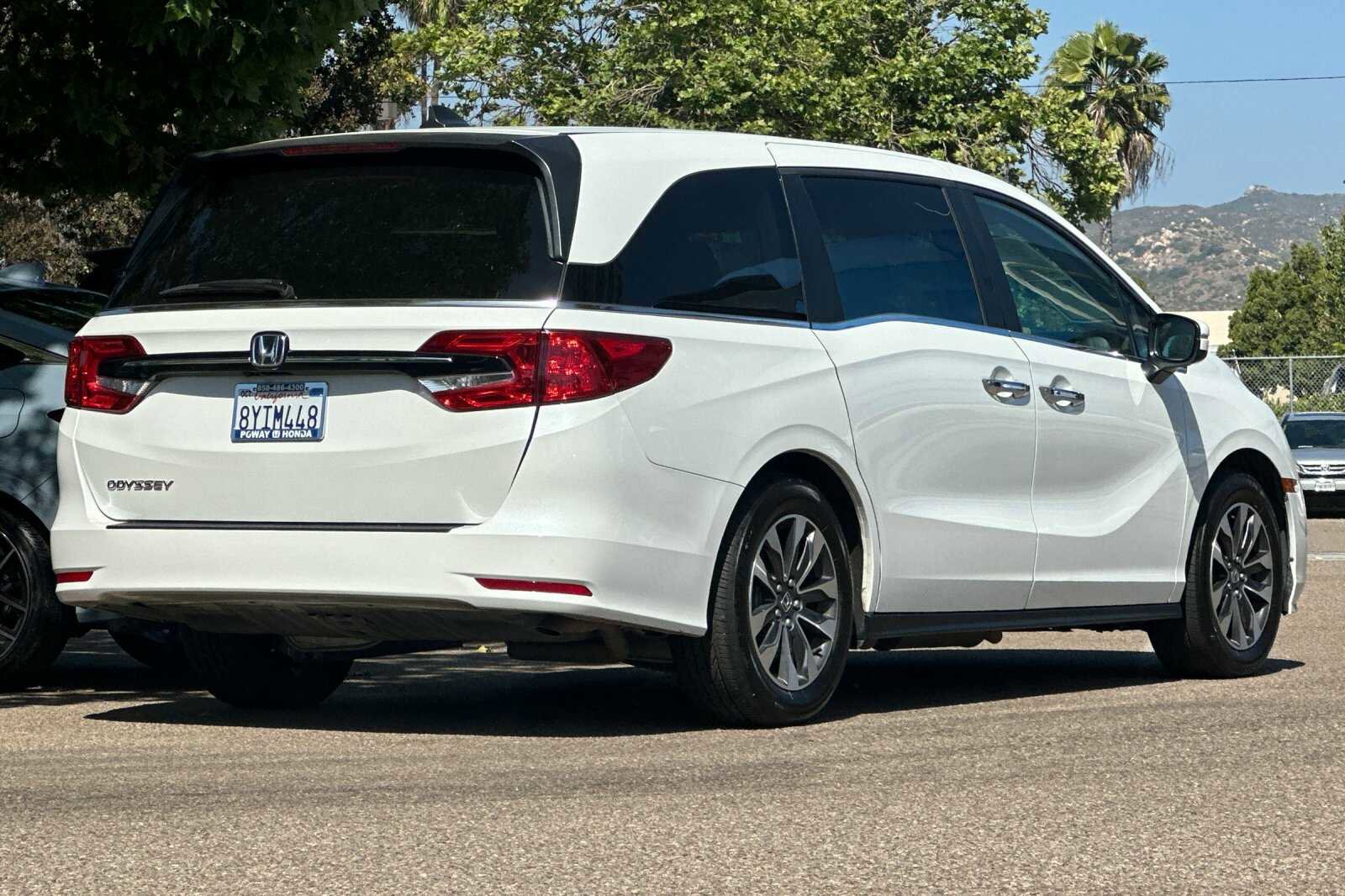 Used 2022 Honda Odyssey EX-L image 1