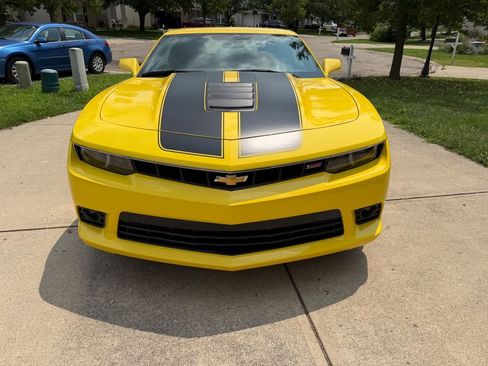 Used 2015 Chevrolet Camaro SS w/ RS Package RWD image 2
