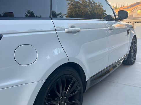 Used 2019 Land Rover Range Rover Sport HSE image 9