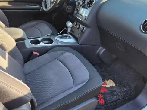 Used 2012 Nissan Rogue SV image 14