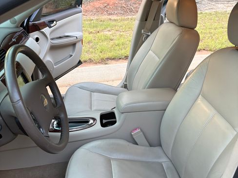 Used 2007 Chevrolet Impala LTZ image 15