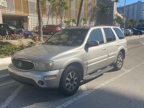 Used 2004 Buick Rainier CXL Plus w/ Sun And Satellite Package image 4