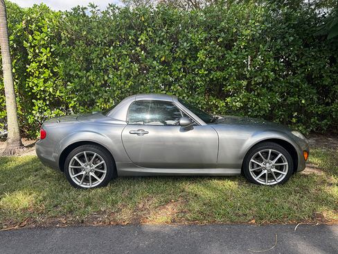 Used 2012 MAZDA MX-5 Miata Grand Touring image 5