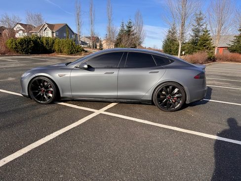 Used 2013 Tesla Model S Performance image 5