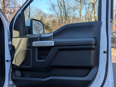 Used 2016 Ford F150 Lariat image 14