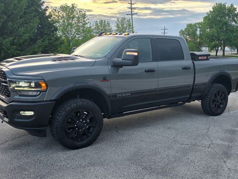 Used 2024 RAM 2500 Rebel w/ Towing Technology Group AWD/4WD image 17