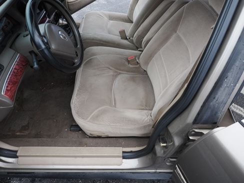 Used 2001 Mercury Grand Marquis GS image 19