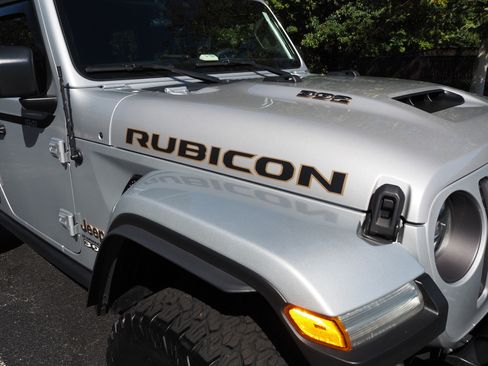 Used 2023 Jeep Wrangler Unlimited Rubicon 392 w/ Xtreme Recon 35" Tire Package image 17