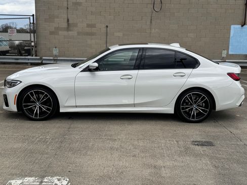 Used 2022 BMW 330i xDrive Sedan w/ M Sport Package AWD/4WD image 9