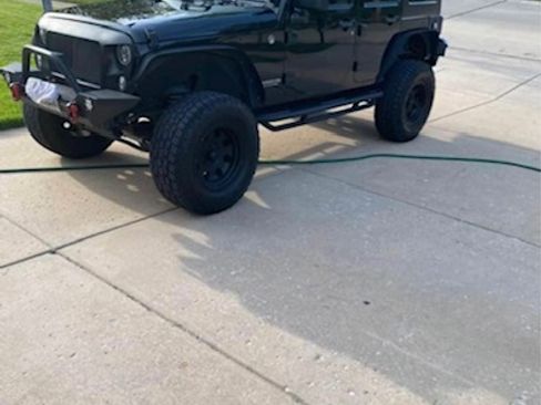 Used 2008 Jeep Wrangler Unlimited Sahara w/ Dual Top Group image 14