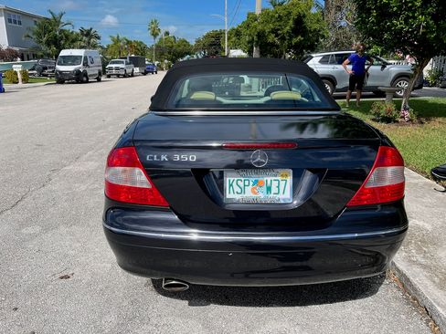 Used 2009 Mercedes-Benz CLK 350 Cabriolet image 2