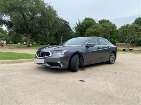 Used 2018 Acura TLX FWD image 5
