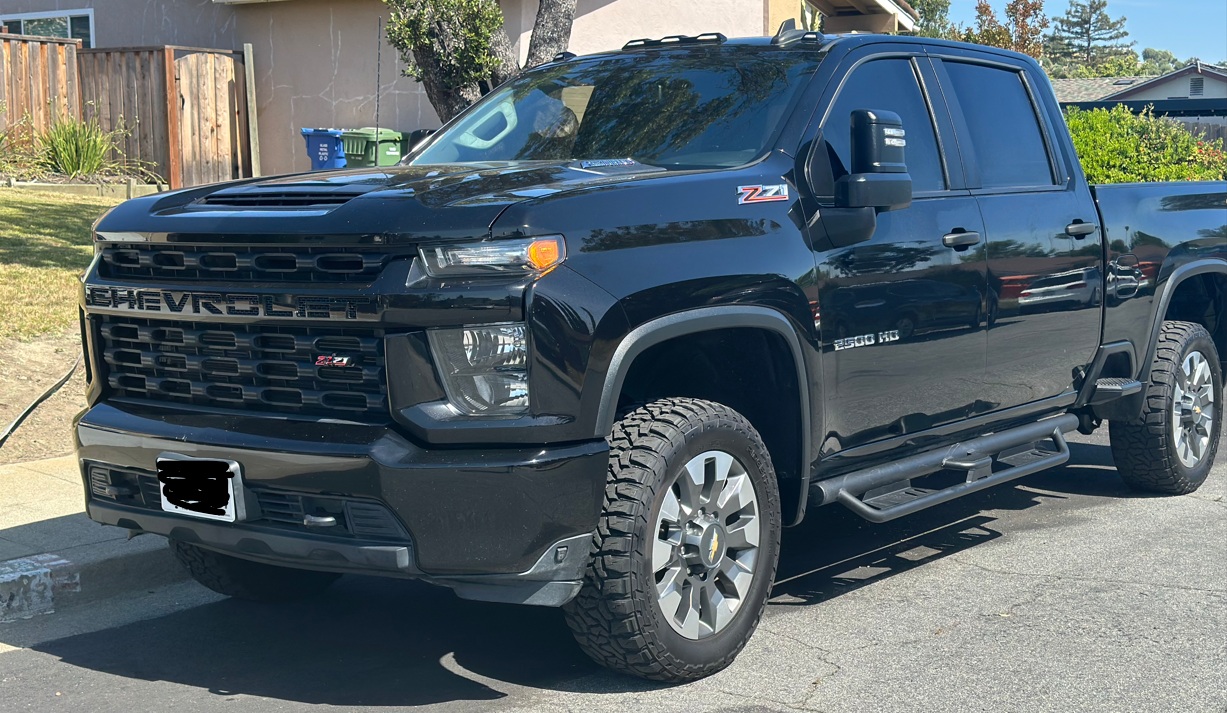Used 2022 Chevrolet Silverado 2500 Custom w/ Custom Value Package AWD/4WD image 11