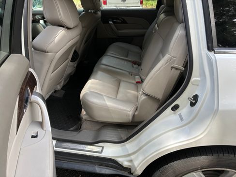 Used 2011 Acura MDX w/ Technology Package AWD/4WD image 10