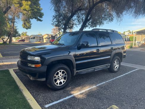 Used 2004 Chevrolet Tahoe Z71 w/ Z71 Preferred Equipment Group AWD/4WD image 22