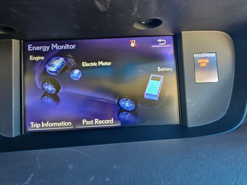 Used 2017 Lexus ES 300h image 24