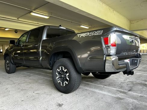 Used 2023 Toyota Tacoma TRD Off-Road AWD/4WD image 12