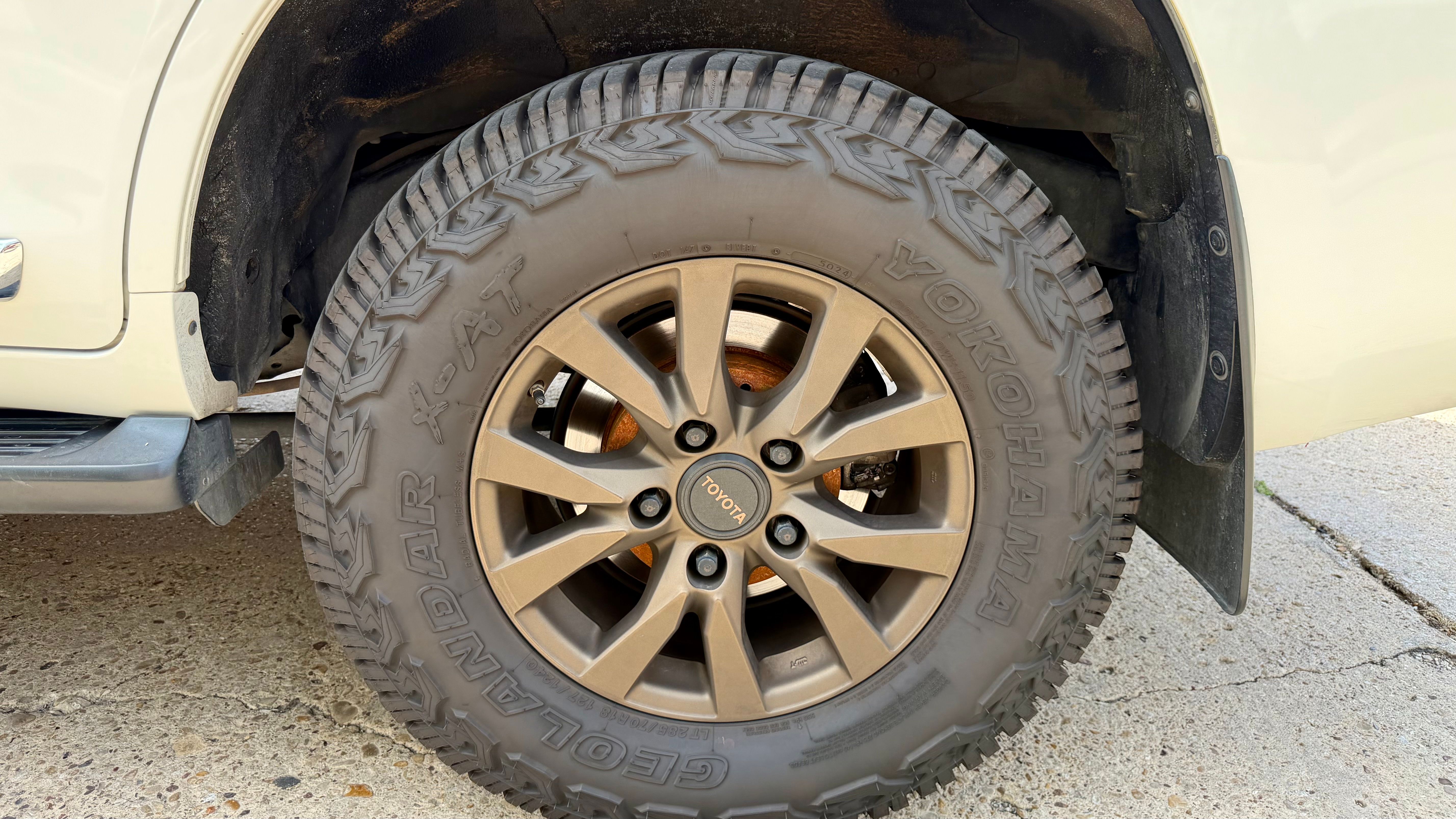 Used 2016 Toyota Land Cruiser AWD/4WD image 14