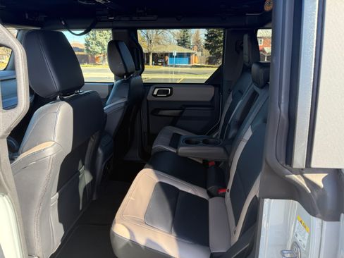 Used 2024 Ford Bronco Wildtrak image 17